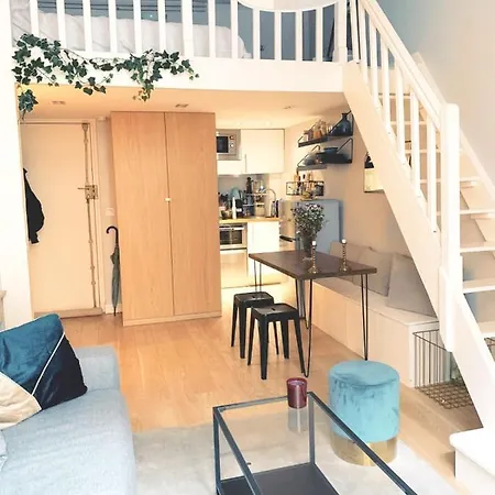 Apartment Beautiful Located In The Marais Paris